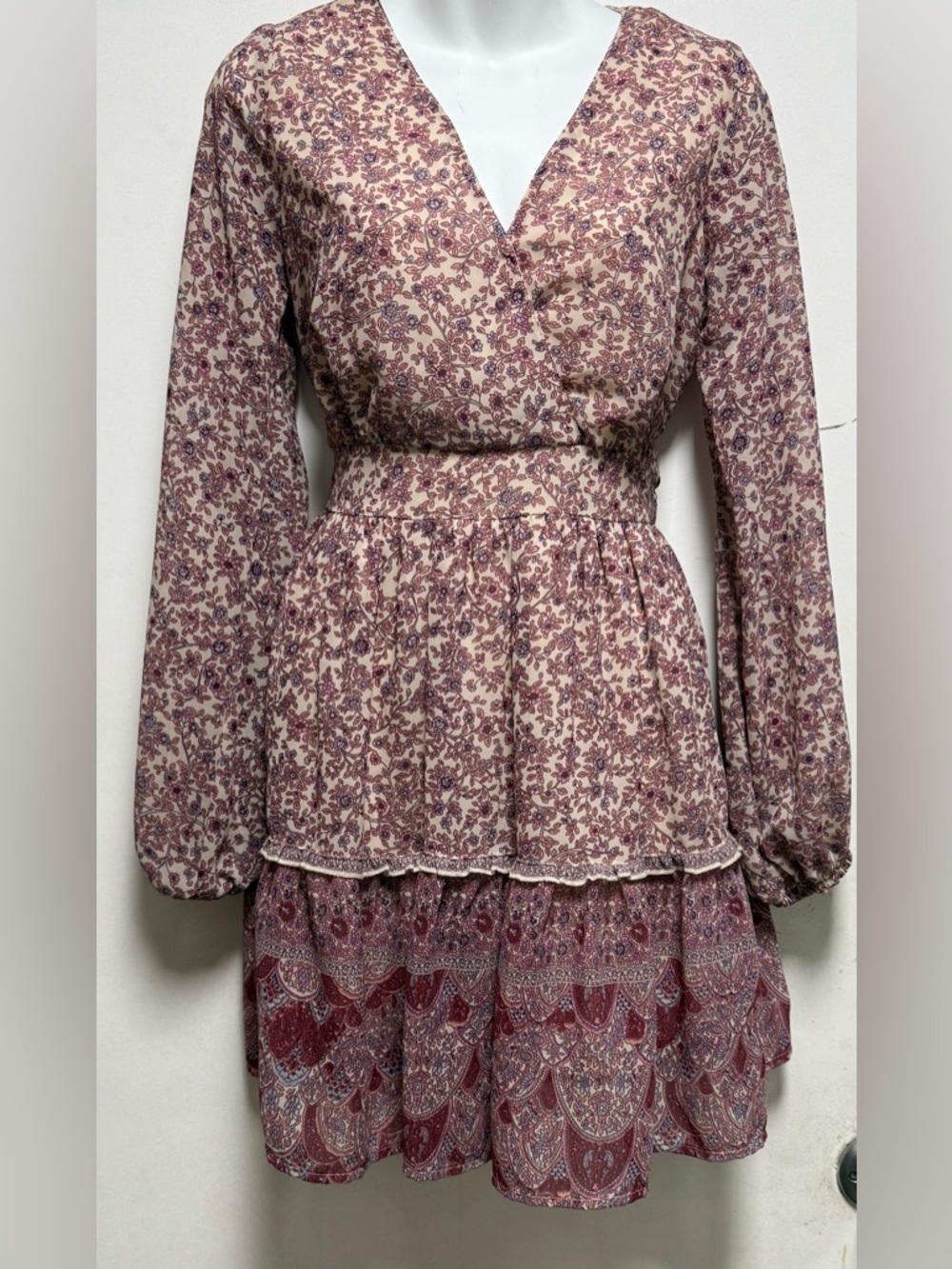 Japna Floral Long-Sleeve Tiered Dress in Cream and Mauve